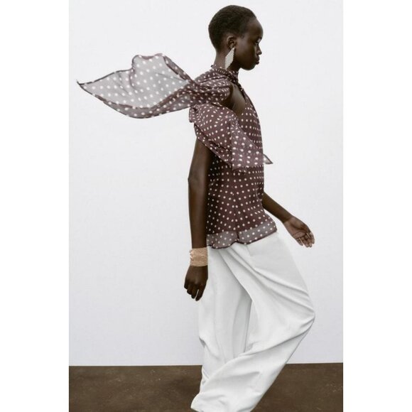 ZARA HALTER TOP WITH HARDWARE AND POLKA DOTS - Picture 1 of 9